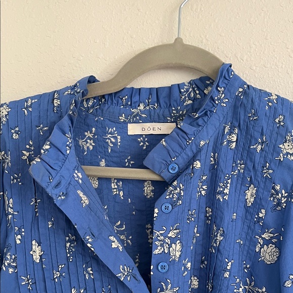 Doen Blue Floral Blouse - Picture 4 of 7